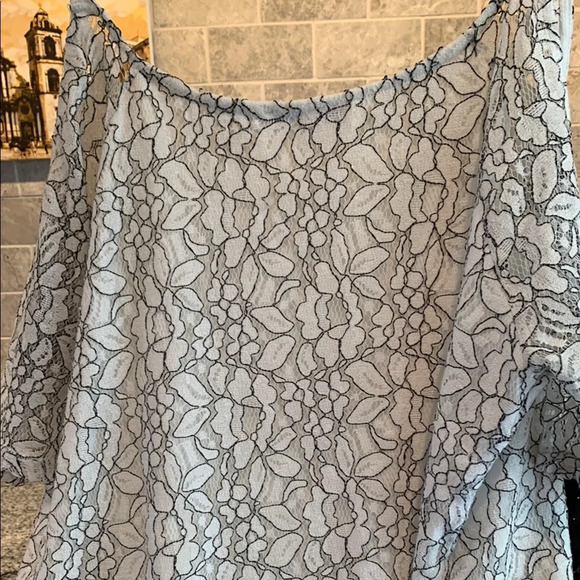 Ricki's Black and White Floral Lace cold shoulder top - Picture 4 of 5
